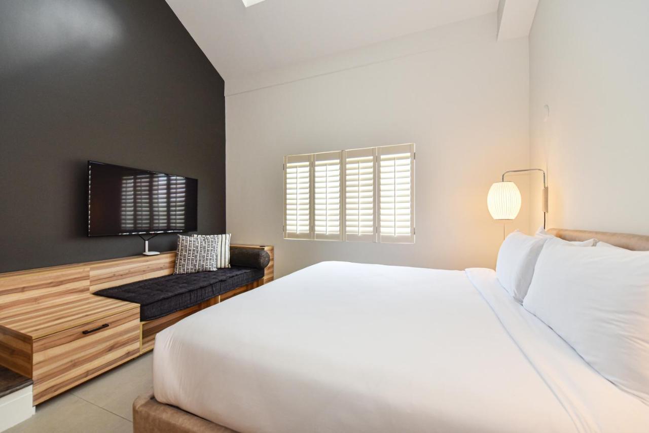 The Locale Hotel Grand Cayman 조지 타운 외부 사진