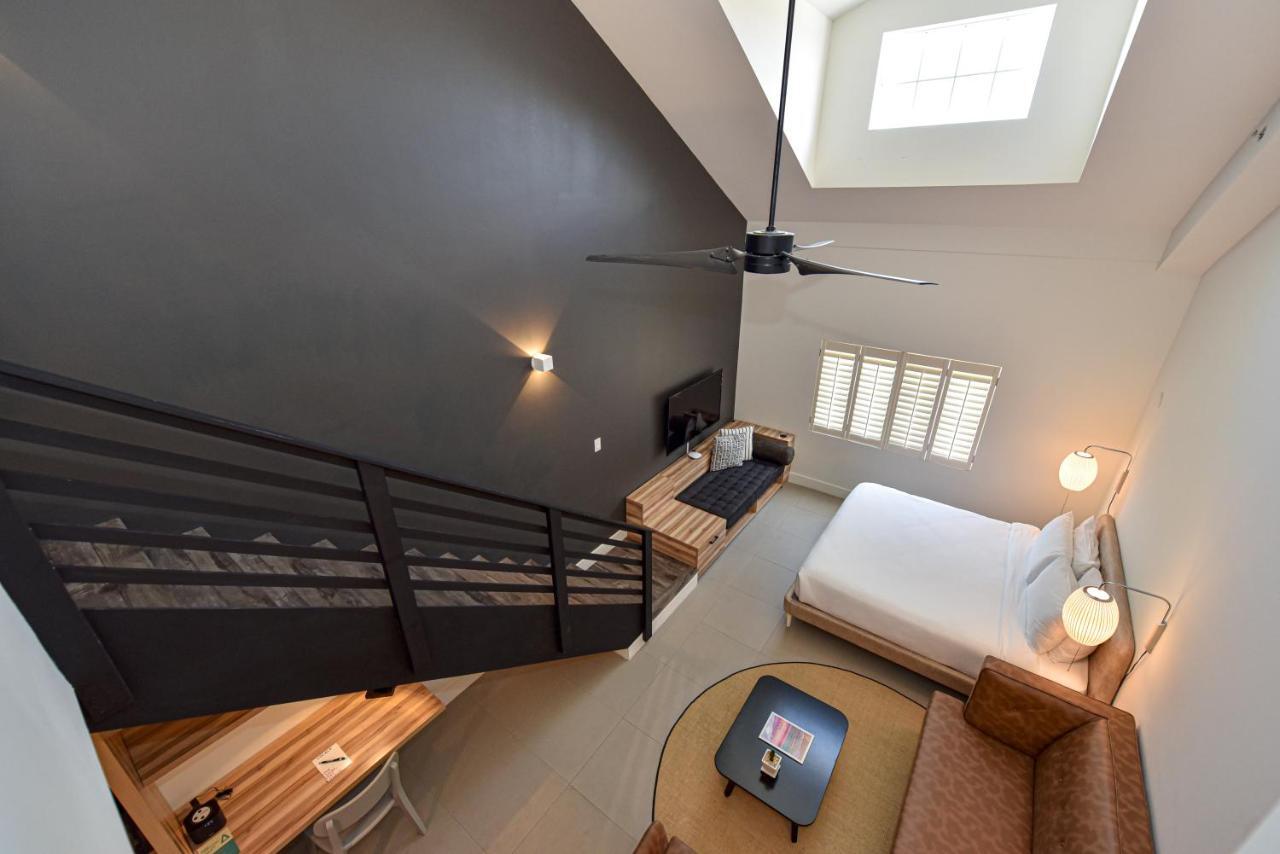 The Locale Hotel Grand Cayman 조지 타운 외부 사진